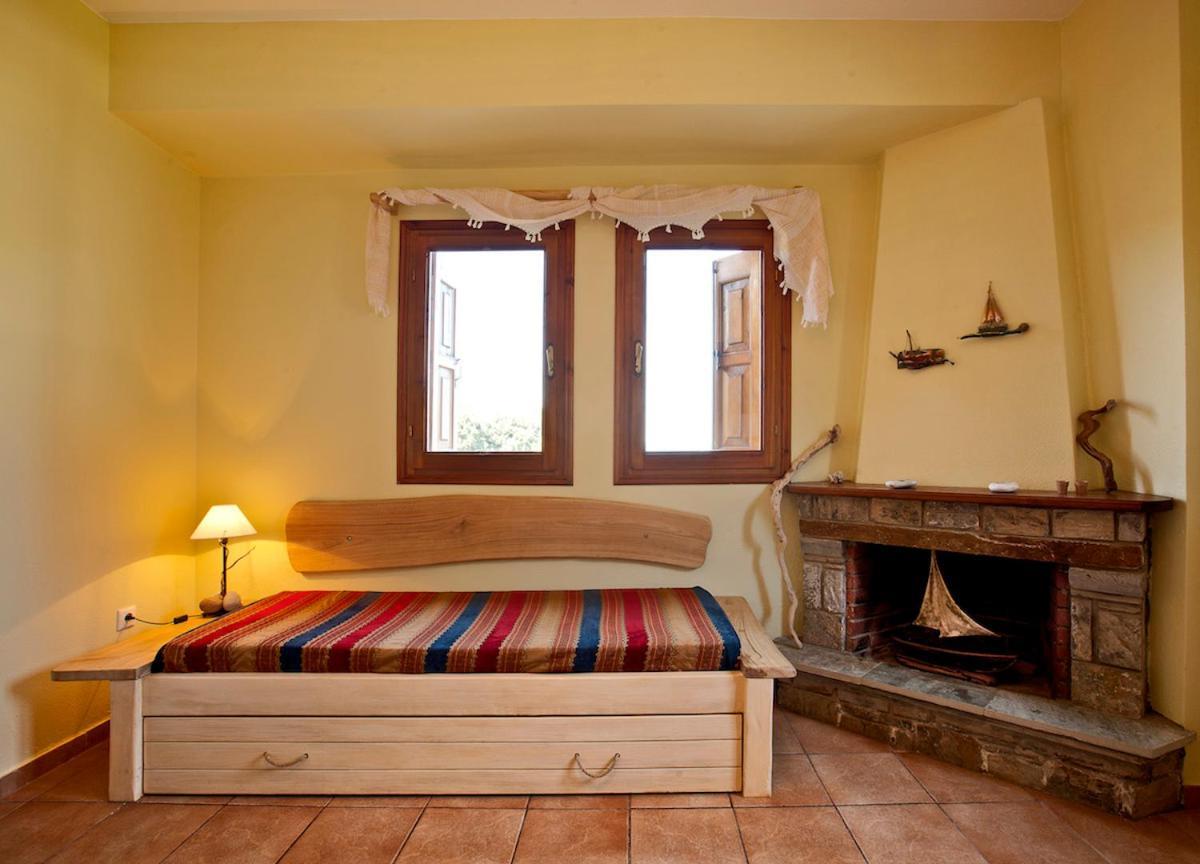 דמוצ'ארי Victoria'S Guesthouse מראה חיצוני תמונה