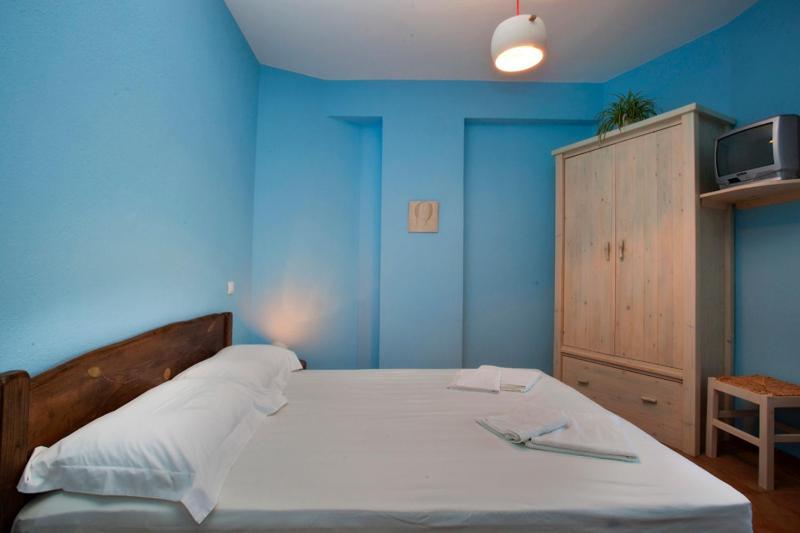 דמוצ'ארי Victoria'S Guesthouse מראה חיצוני תמונה